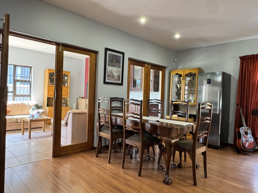 To Let 3 Bedroom Property for Rent in La Hoff North West